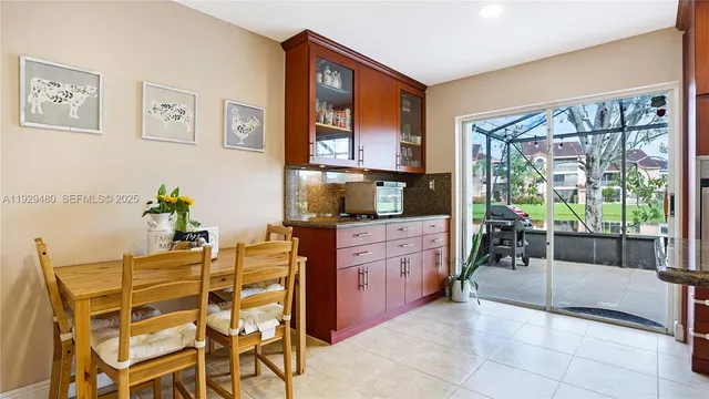 $560,000 | 10717 Northwest 12th Manor, Plantation, FL 33322