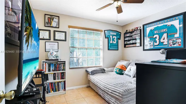 $560,000 | 10717 Northwest 12th Manor, Plantation, FL 33322