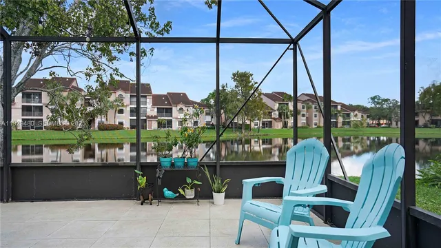 $560,000 | 10717 Northwest 12th Manor, Plantation, FL 33322