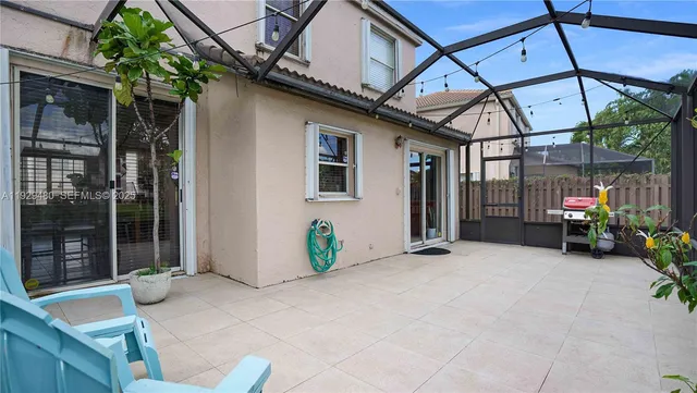 $560,000 | 10717 Northwest 12th Manor, Plantation, FL 33322