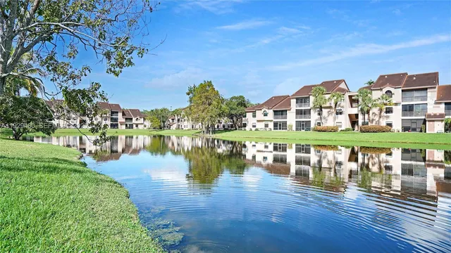 $560,000 | 10717 Northwest 12th Manor, Plantation, FL 33322