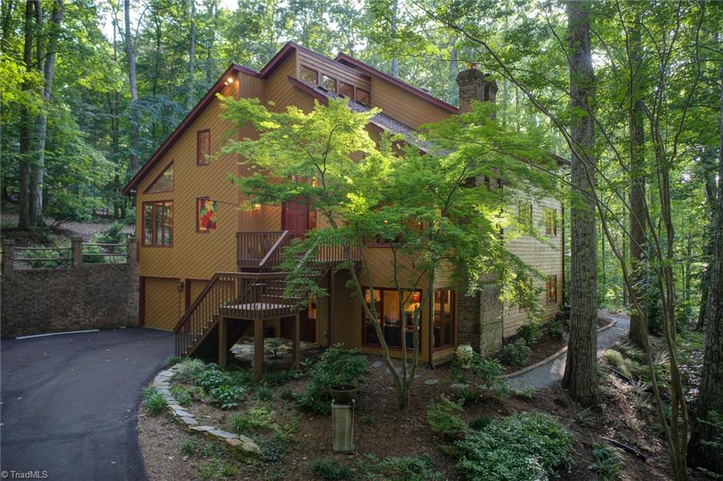 5417 Rambling Road Greensboro, NC 27409 - Photo 3 of 49