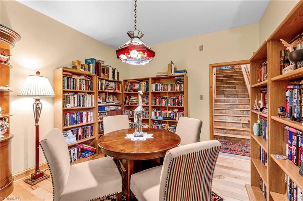 5417 Rambling Road Greensboro, NC 27409 - Photo 45 of 49