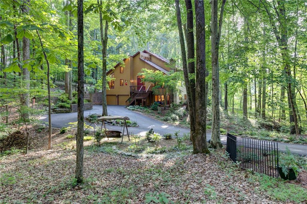 5417 Rambling Road Greensboro, NC 27409 - Photo 8 of 49