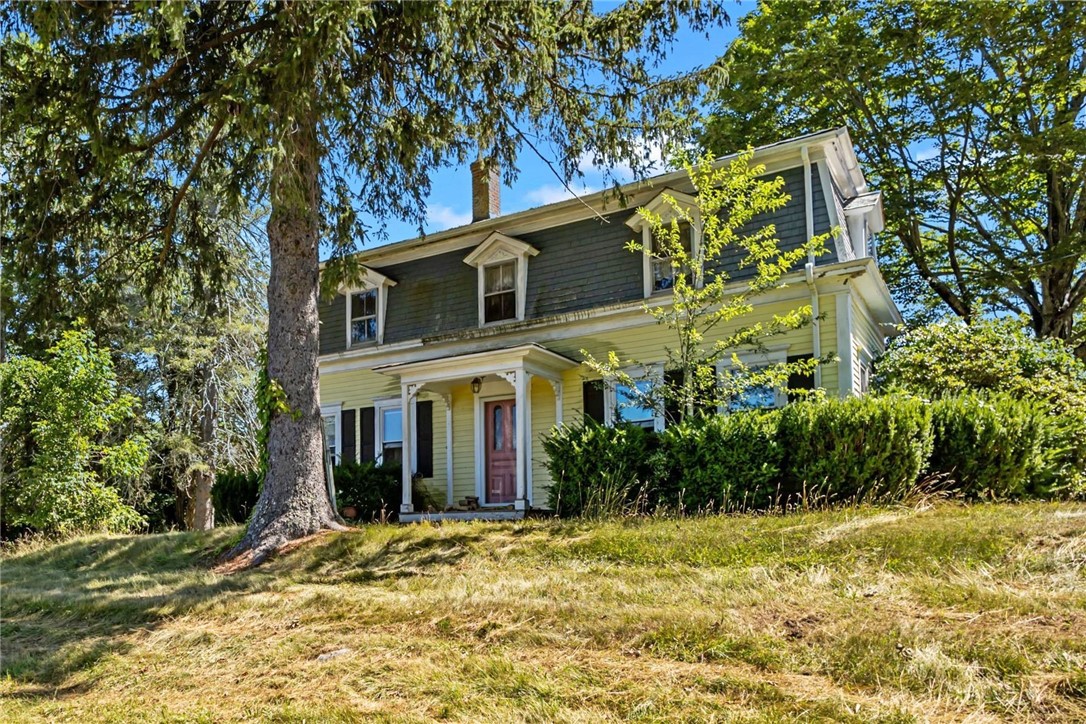 96 Log Bridge Road Coventry, RI 02816 - Photo 4 of 44