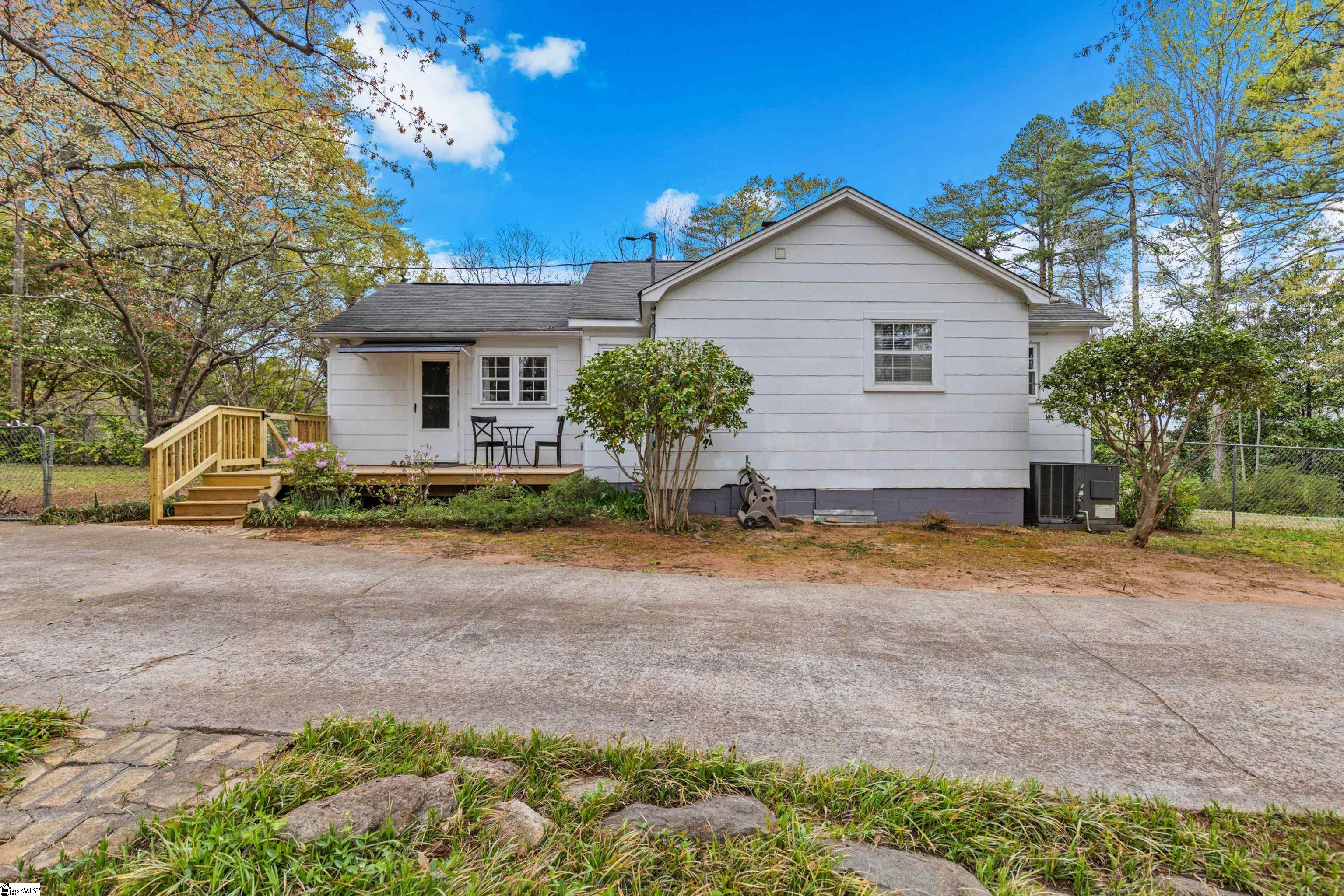 310 Old Grove Road Greenville, SC 29605 - Photo 31 of 34