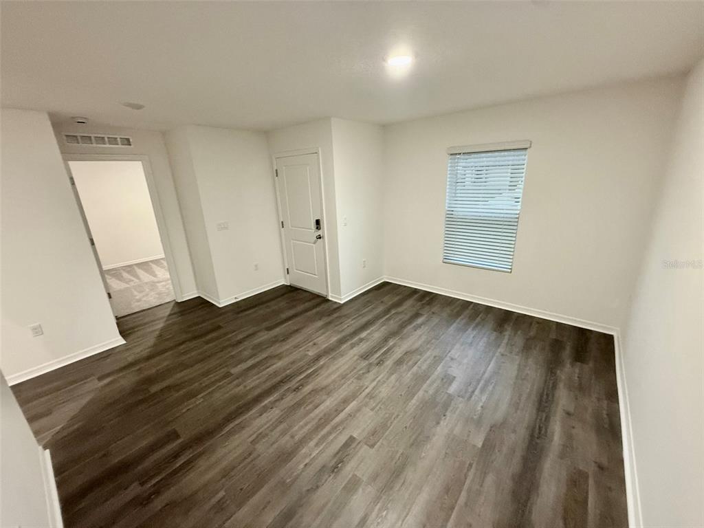 313 Marquee Drive Kissimmee, FL 34758 - Photo 4 of 23