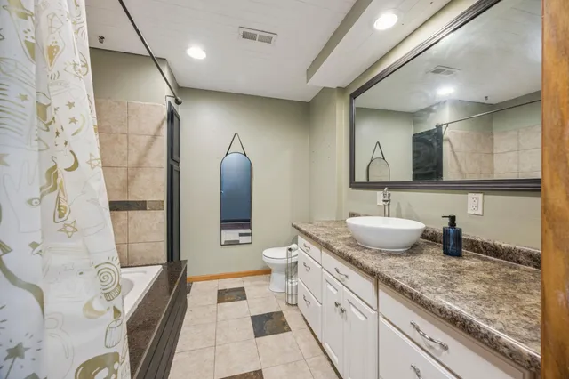 $298,500 | 605 Southwest 9th Avenue, Rice, MN 56367