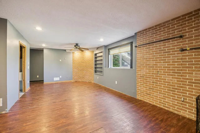 $298,500 | 605 Southwest 9th Avenue, Rice, MN 56367