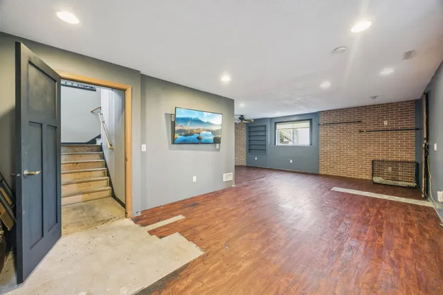 $298,500 | 605 Southwest 9th Avenue, Rice, MN 56367