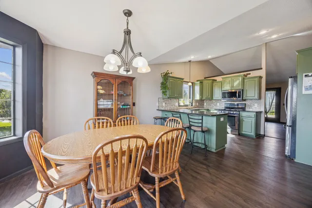 $298,500 | 605 Southwest 9th Avenue, Rice, MN 56367