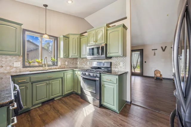 $298,500 | 605 Southwest 9th Avenue, Rice, MN 56367