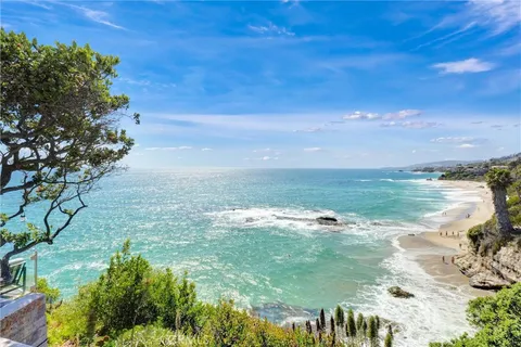 $2,498,000 | 31561 Table Rock Drive, Unit 418, Laguna Beach, CA 92651