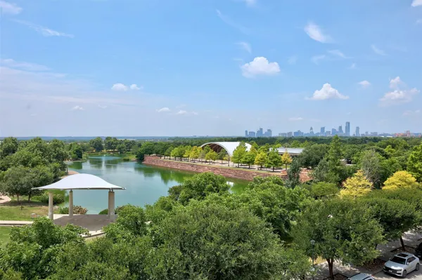 $3,250 | 1701 Simond Avenue, Unit 411, Austin, TX 78723