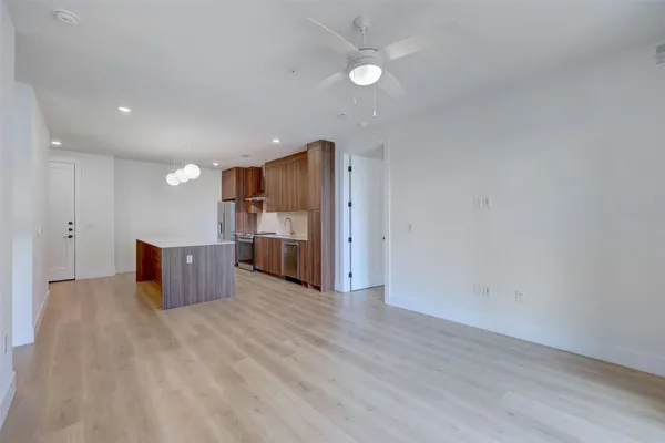 $3,250 | 1701 Simond Avenue, Unit 411, Austin, TX 78723