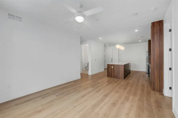 $3,250 | 1701 Simond Avenue, Unit 411, Austin, TX 78723