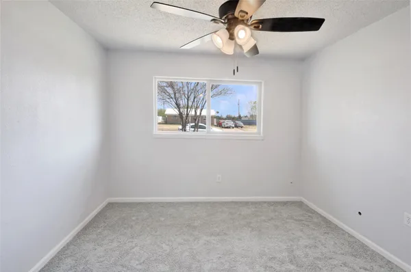 $180,000 | 904 Avenue D, Bovina, TX 79009