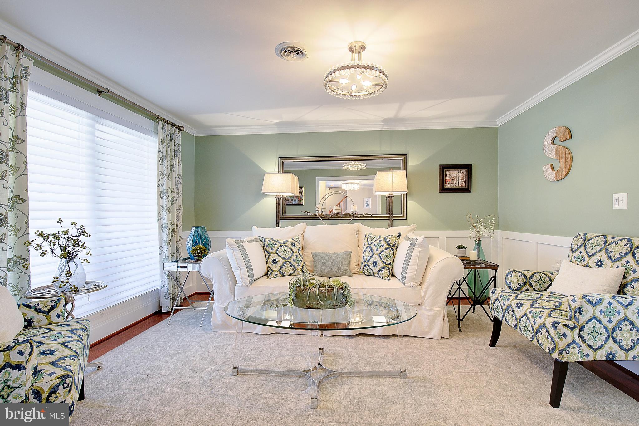 8113 Ventnor Road Pasadena, MD 21122 - Photo 13 of 45 Designer living room