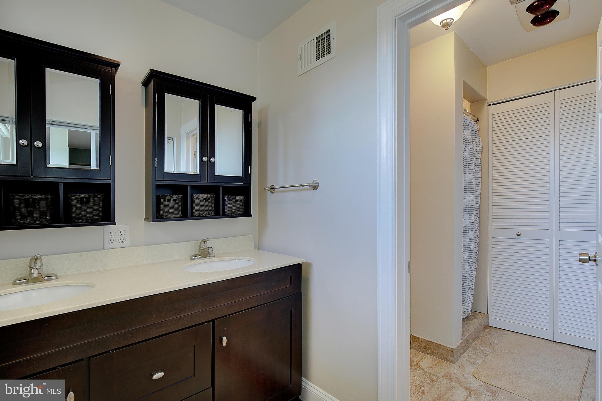 8113 Ventnor Road Pasadena, MD 21122 - Photo 30 of 45 Bathroom