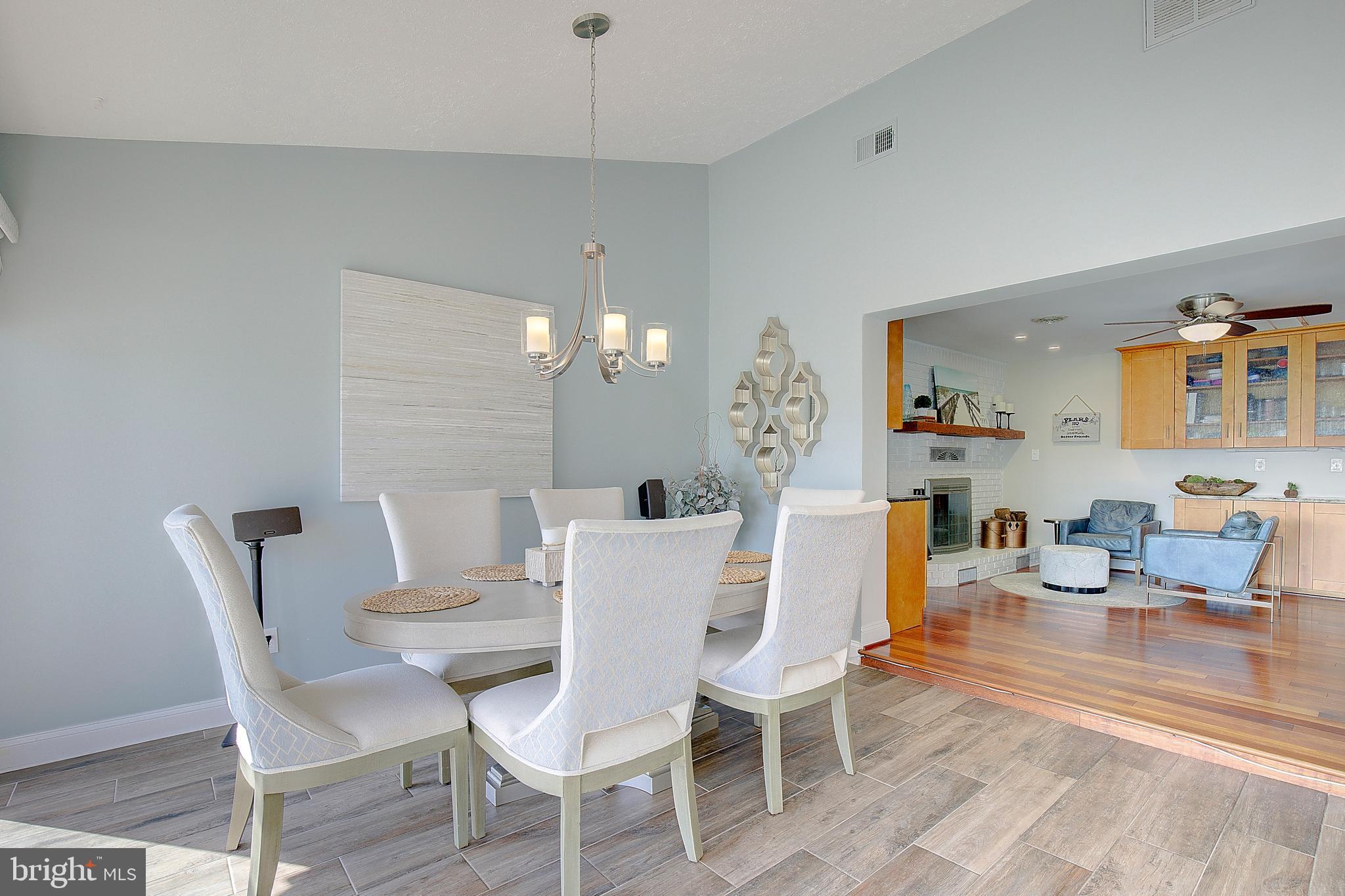 8113 Ventnor Road Pasadena, MD 21122 - Photo 8 of 45 Dining area
