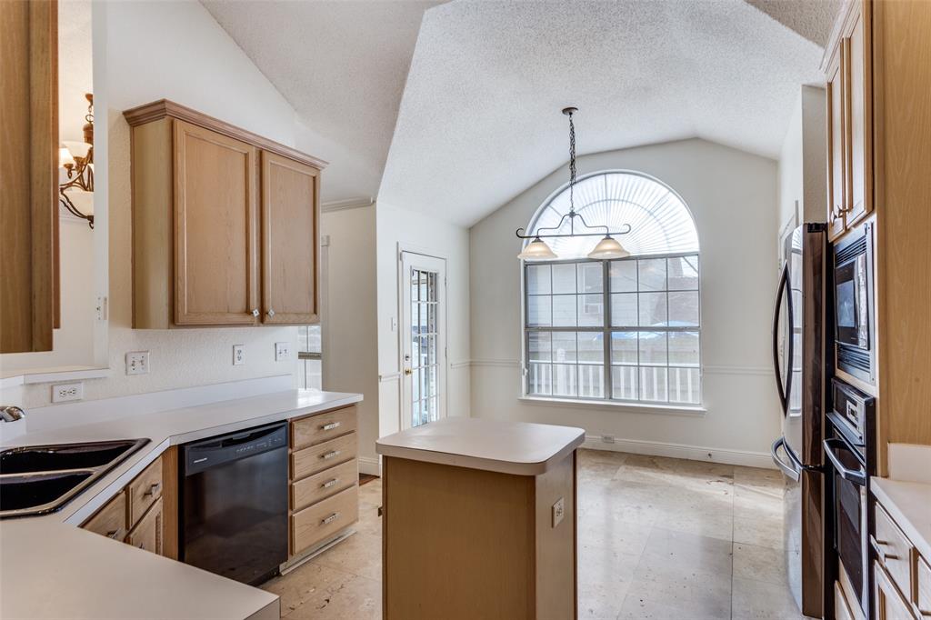 7628 Arbor Ridge Court Fort Worth, TX 76112 - Photo 13 of 25