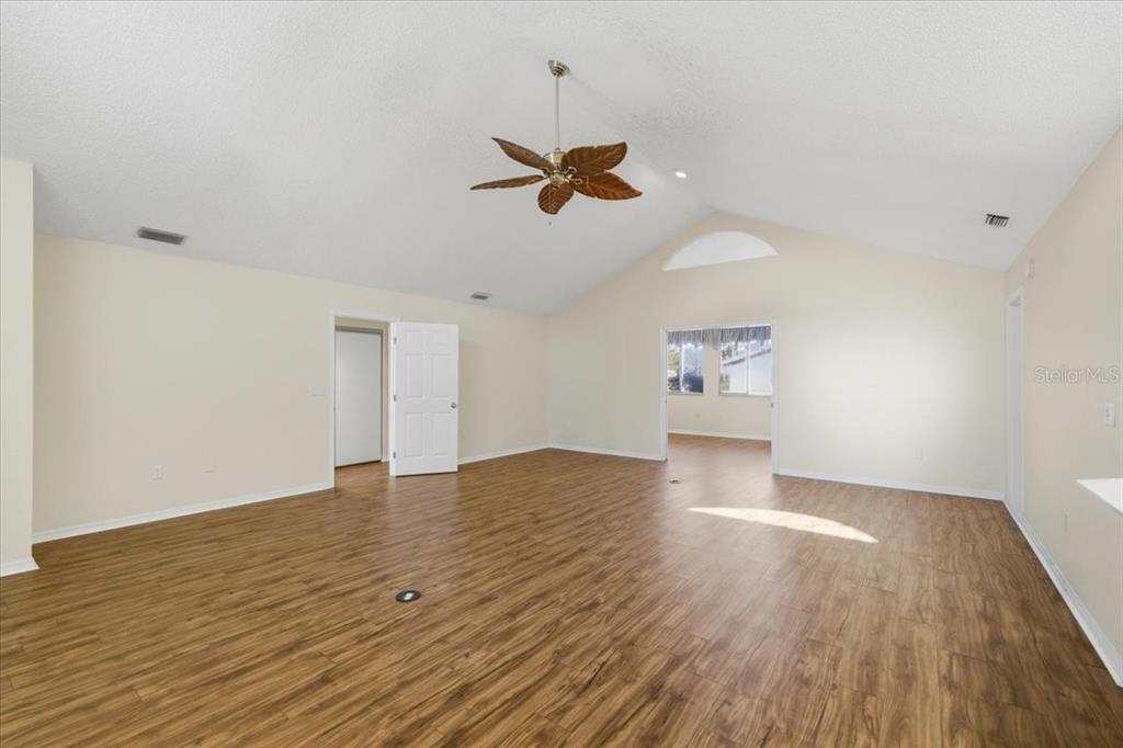 11500 Southwest 84th Avenue Road Ocala, FL 34481 - Photo 3 of 40