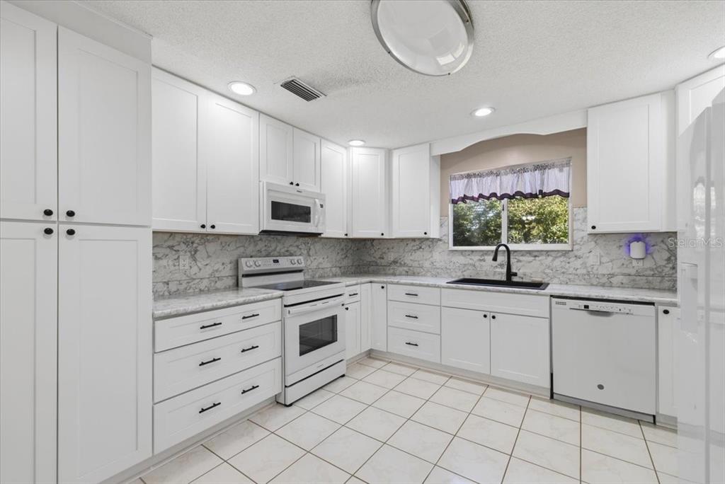 11500 Southwest 84th Avenue Road Ocala, FL 34481 - Photo 9 of 40