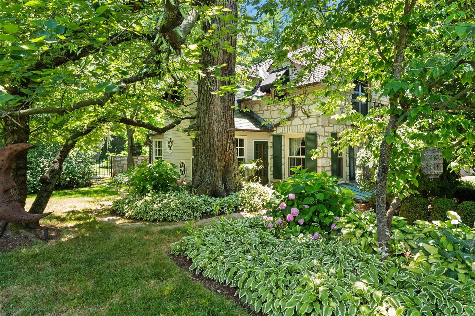 9755 Old Warson Road Ladue, MO 63124 - Photo 28 of 38