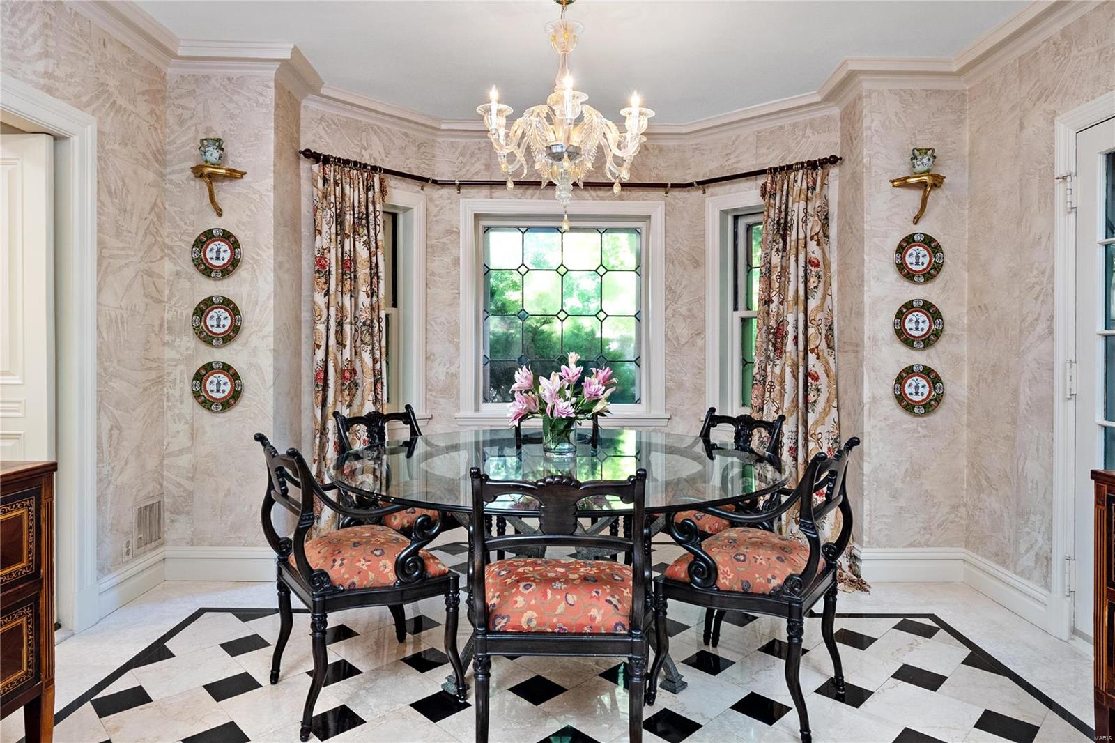 9755 Old Warson Road Ladue, MO 63124 - Photo 7 of 38