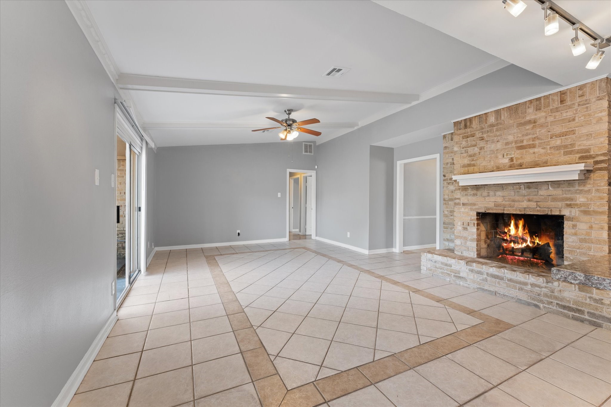 954 Chamboard Lane Houston, TX 77018 - Photo 22 of 36 a view of an empty room and fire place