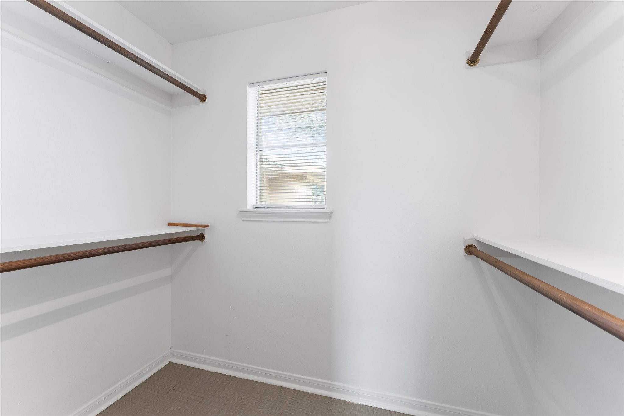 954 Chamboard Lane Houston, TX 77018 - Photo 10 of 36 a view of a room with rack on the wall