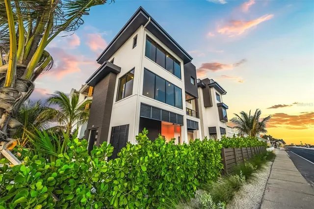 $6,250,000 | 101 7th Street South, Bradenton Beach, FL 34217