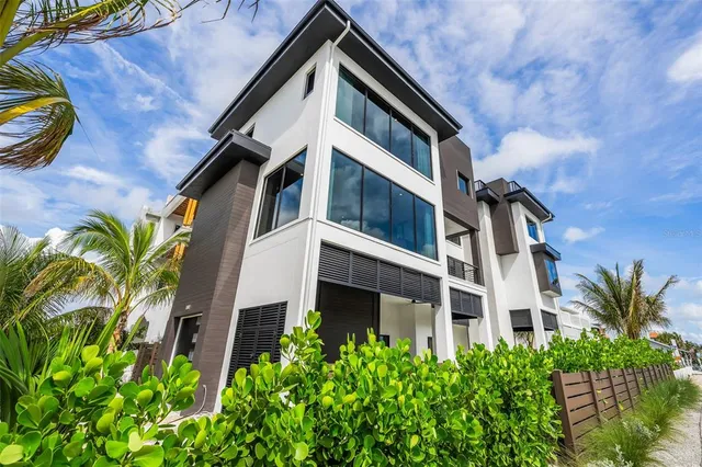 $6,250,000 | 101 7th Street South, Bradenton Beach, FL 34217