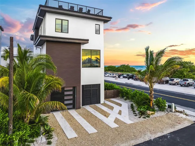 $6,250,000 | 101 7th Street South, Bradenton Beach, FL 34217
