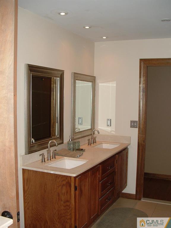143 Deans Rhode Hall Road Monmouth Junction, NJ 08852 - Photo 14 of 25 Gallery Image 14