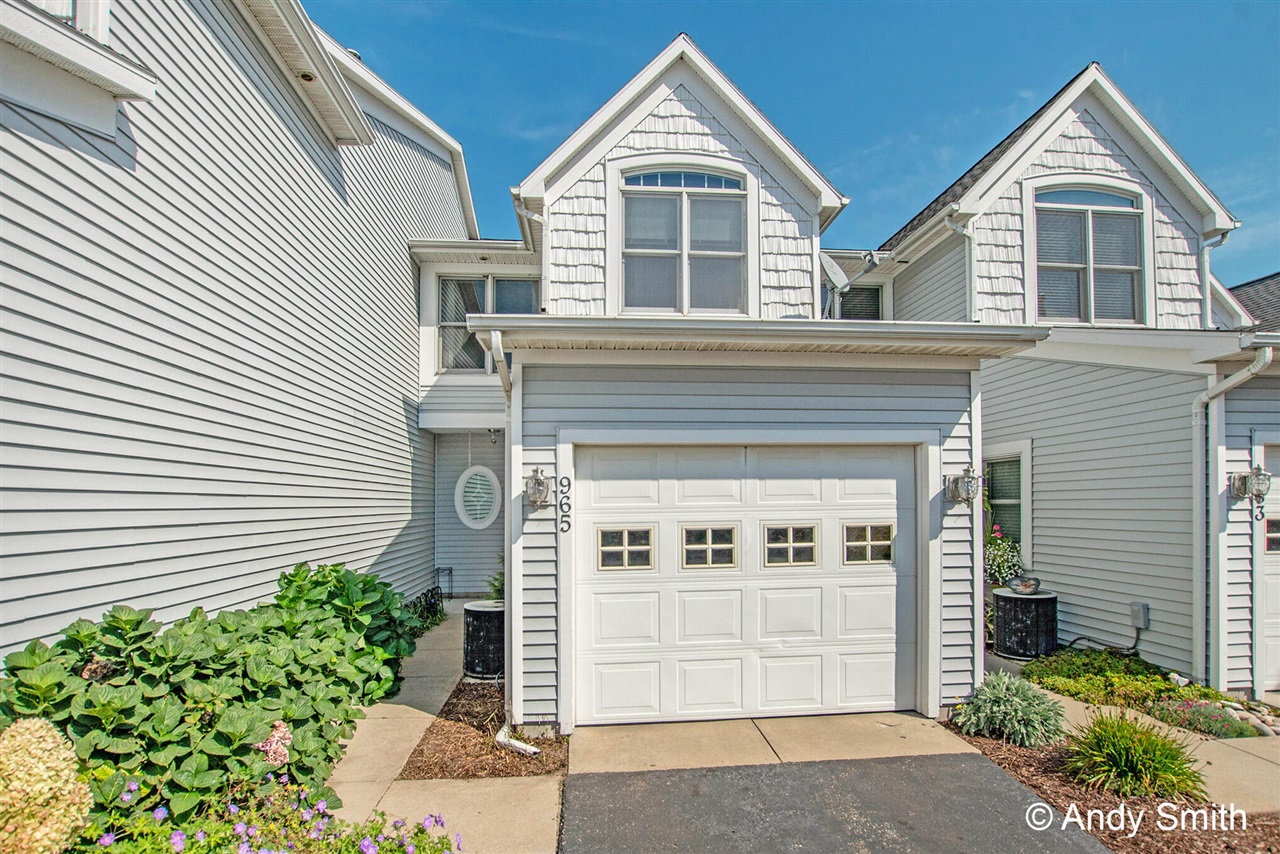 965 West Savidge Street Spring Lake, MI 49456 - Photo 17 of 49