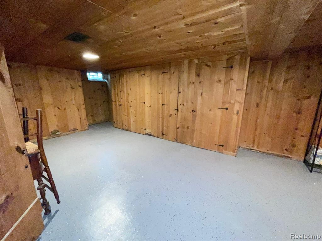2826 Bamlet Road Royal Oak, MI 48073 - Photo 20 of 25 Gallery Image 20