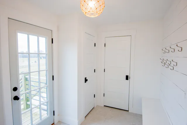 $925,000 | 16810 Springfield Road, Pekin, IL 61554