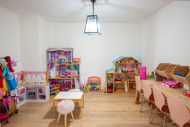 $925,000 | 16810 Springfield Road, Pekin, IL 61554