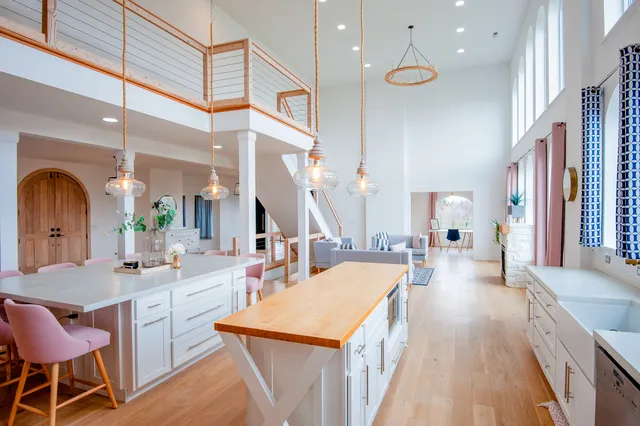 $925,000 | 16810 Springfield Road, Pekin, IL 61554