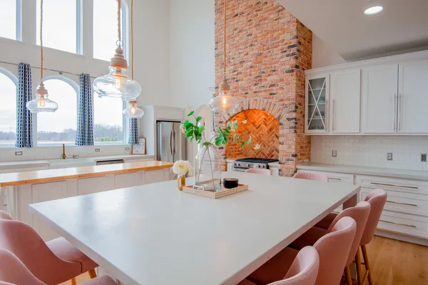 $875,000 | 16810 Springfield Road, Pekin, IL 61554