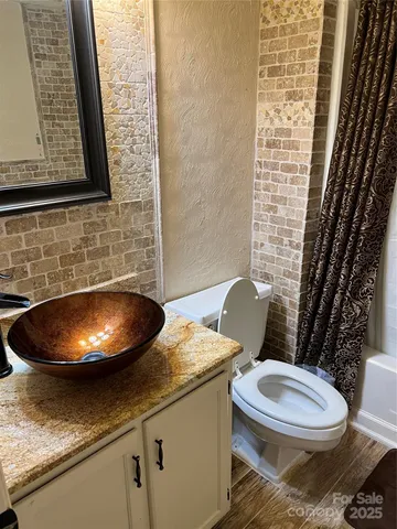 $224,500 | 303 Sugar Top Drive, Unit 2507, Sugar Mountain, NC 28604