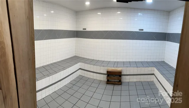 $224,500 | 303 Sugar Top Drive, Unit 2507, Sugar Mountain, NC 28604