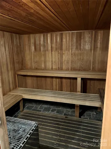 $224,500 | 303 Sugar Top Drive, Unit 2507, Sugar Mountain, NC 28604