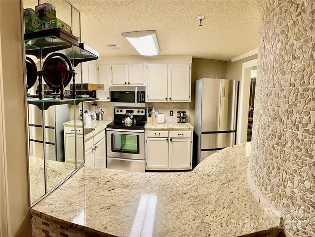 $224,500 | 303 Sugar Top Drive, Unit 2507, Sugar Mountain, NC 28604