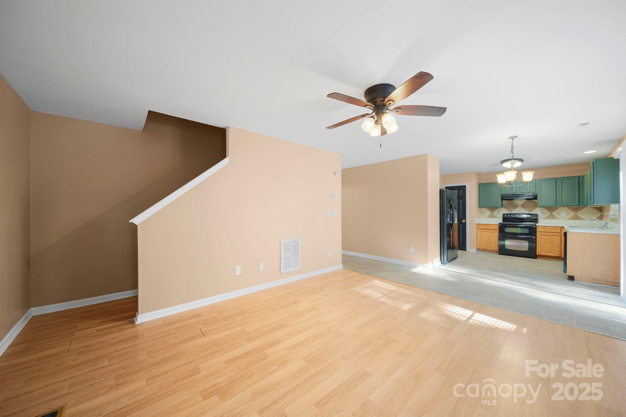 1424 Griers Grove Road Charlotte, NC 28216 - Photo 14 of 37 Gallery Image 14