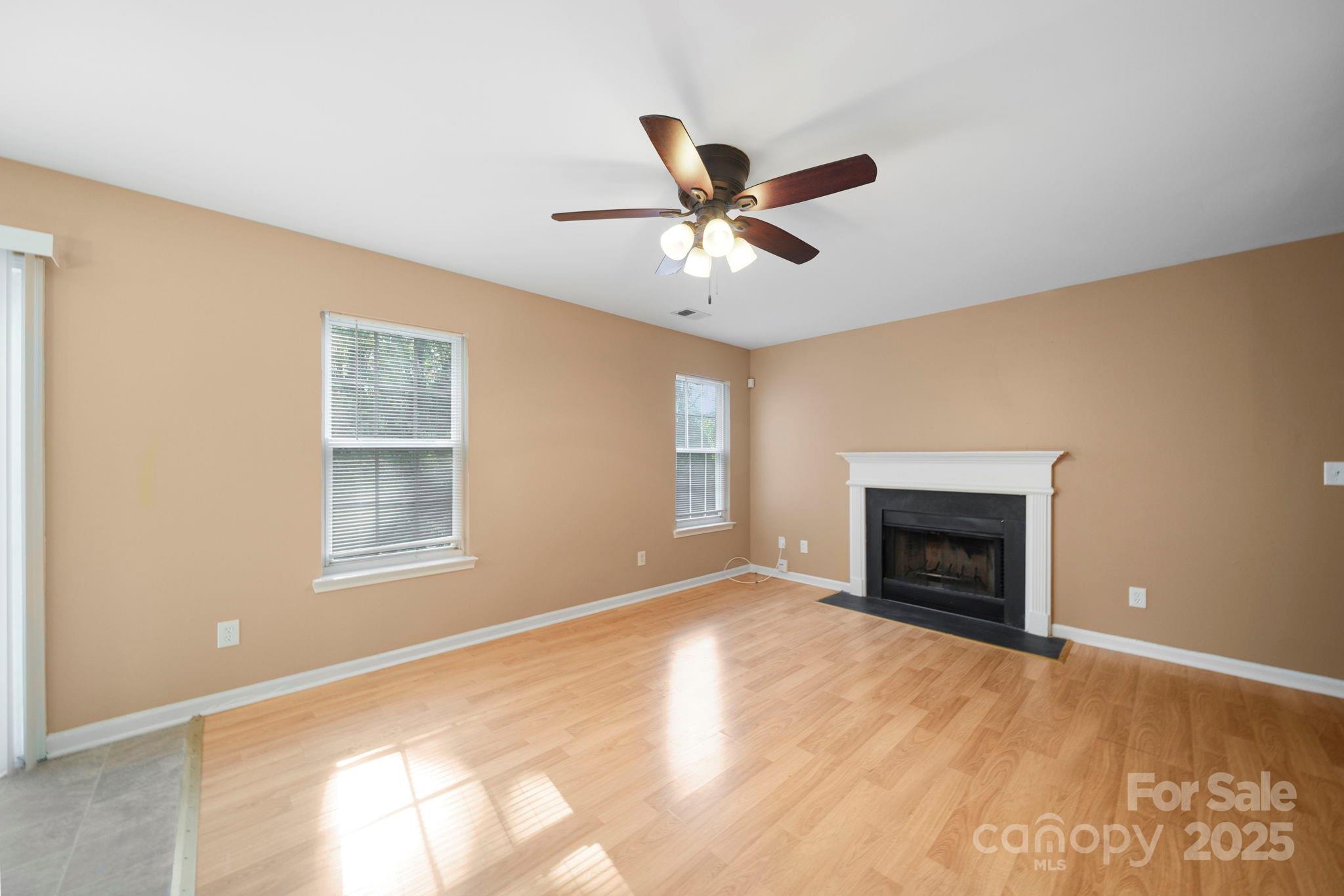 1424 Griers Grove Road Charlotte, NC 28216 - Photo 15 of 37 Gallery Image 15