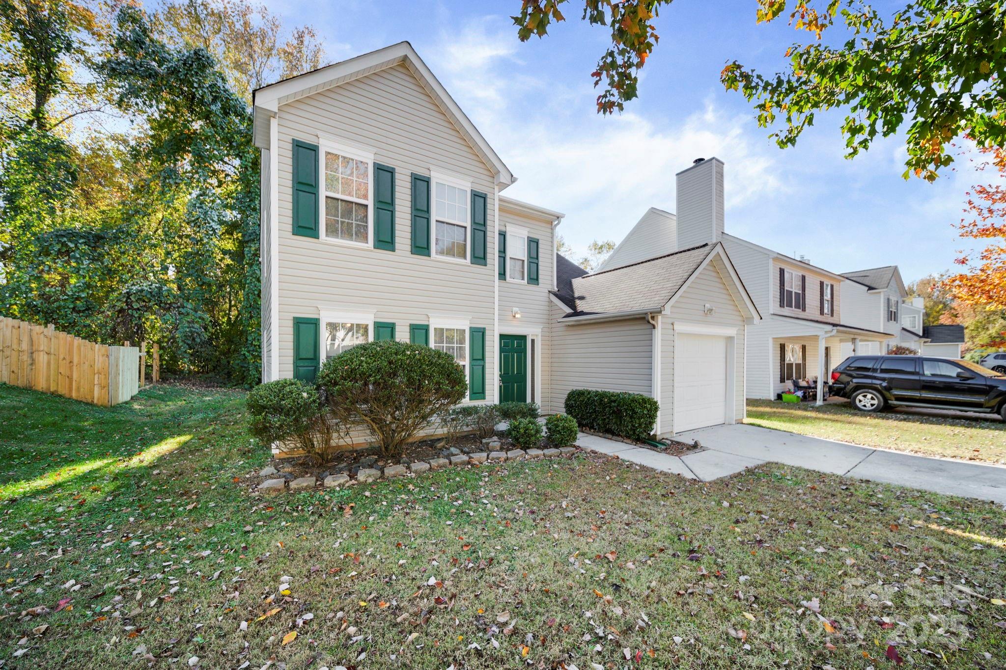1424 Griers Grove Road Charlotte, NC 28216 - Photo 2 of 37 Gallery Image 2