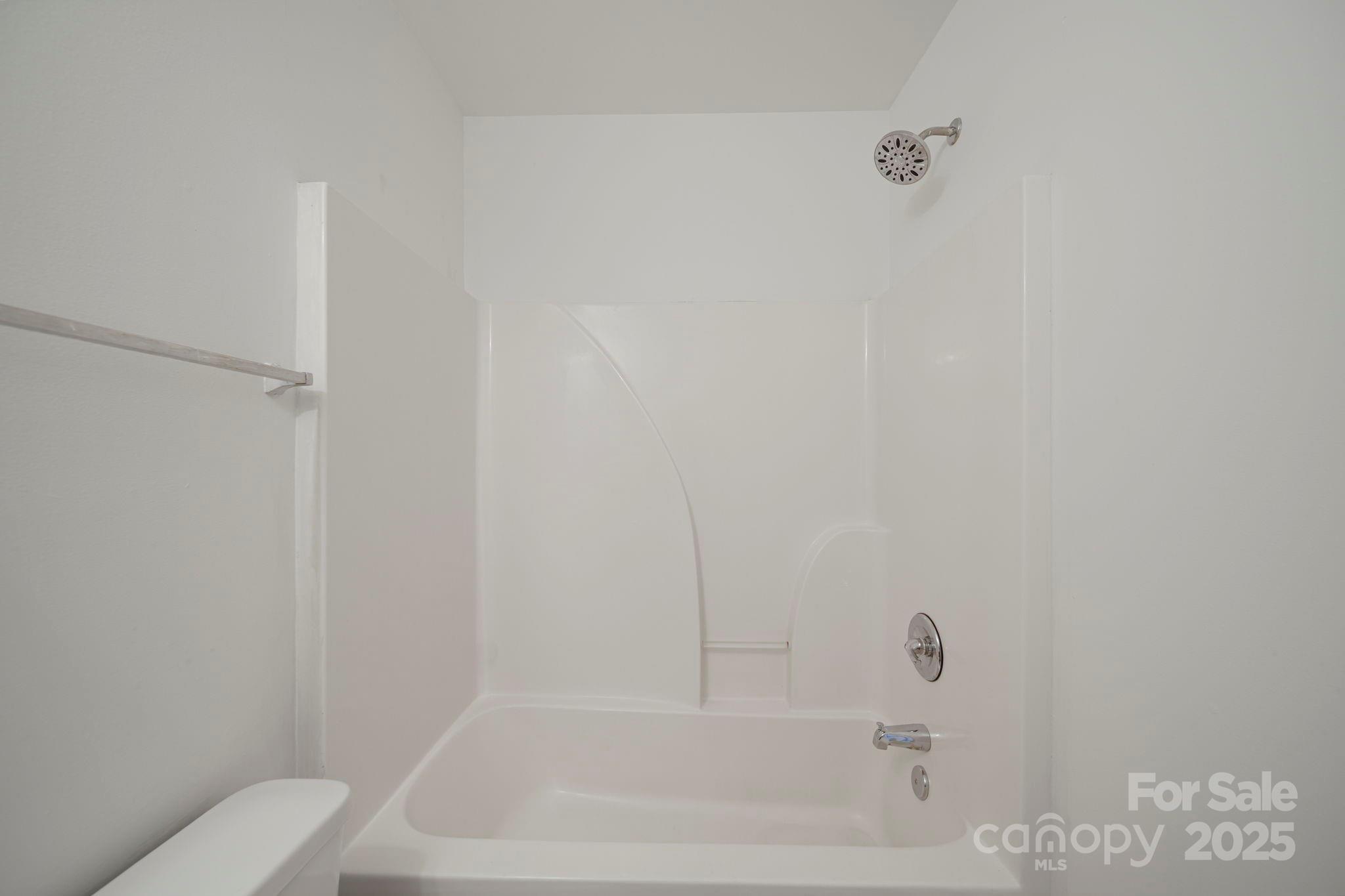 1424 Griers Grove Road Charlotte, NC 28216 - Photo 22 of 37 Gallery Image 22