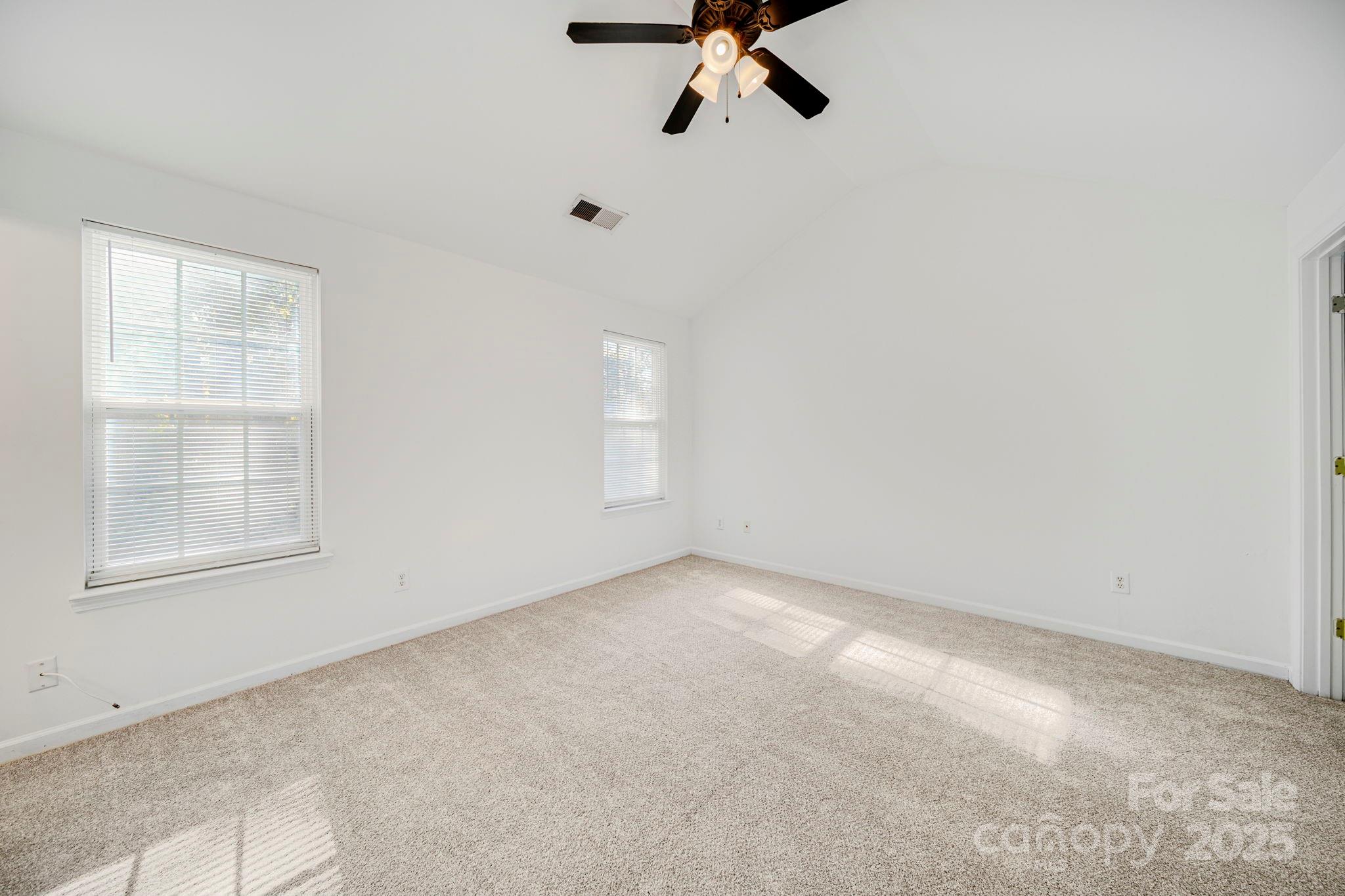 1424 Griers Grove Road Charlotte, NC 28216 - Photo 29 of 37 Gallery Image 29